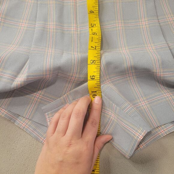 Oasis Gray Bermudas with Tailored Style and Front Pleat Size US 2 - Picture 6 of 9